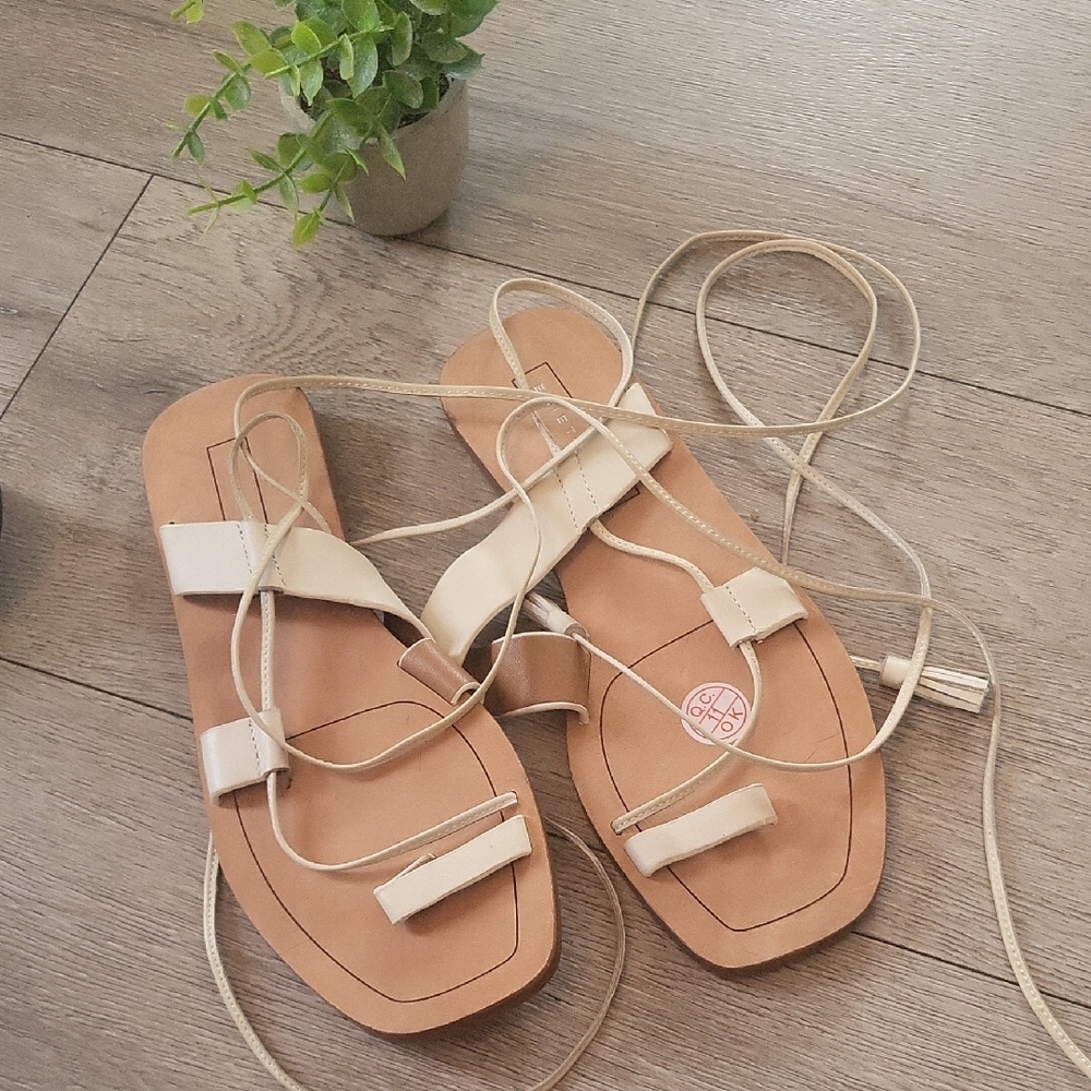 Elie Tahari Cream Tan Sandals l Size 6